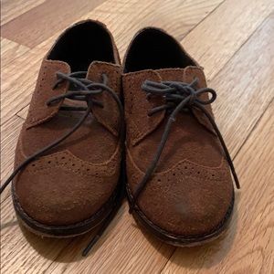 Janie and Jack Brown wing tip suede shoe